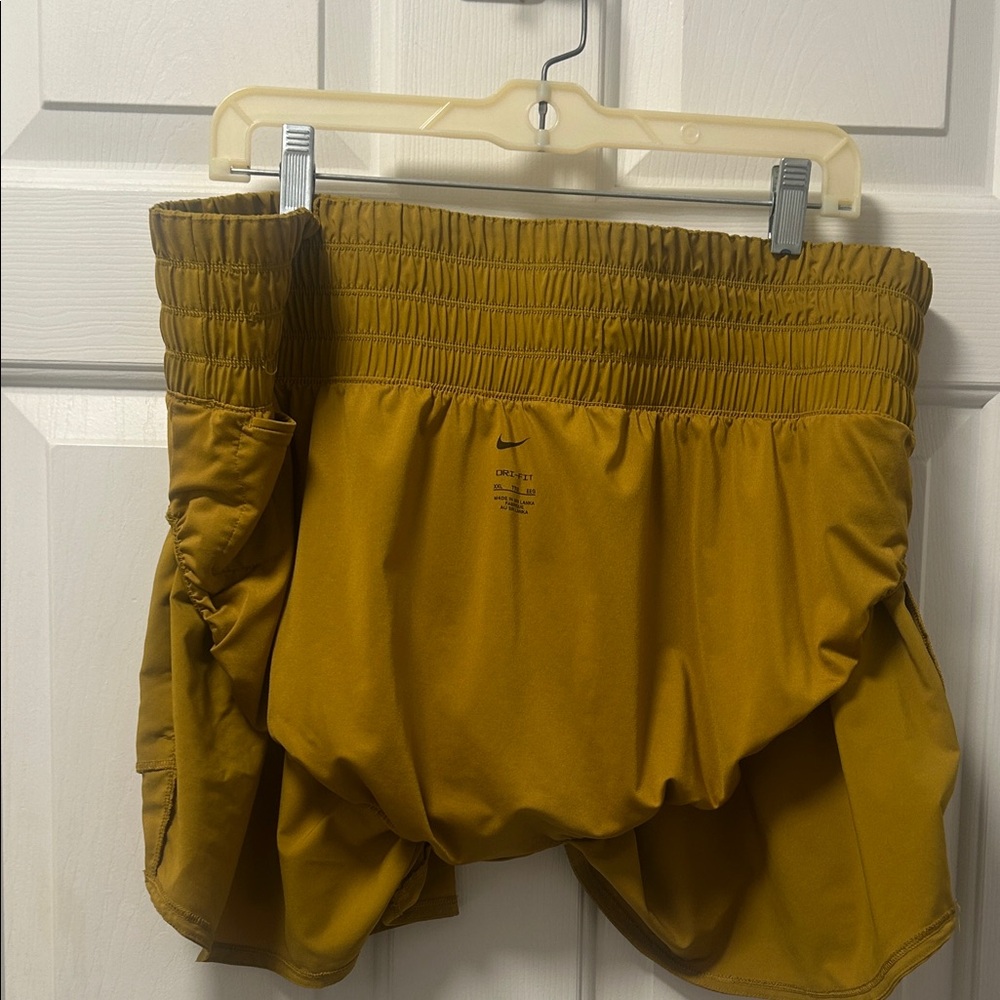 Nike Women's Running Shorts Size XXL - Picture 10 of 15